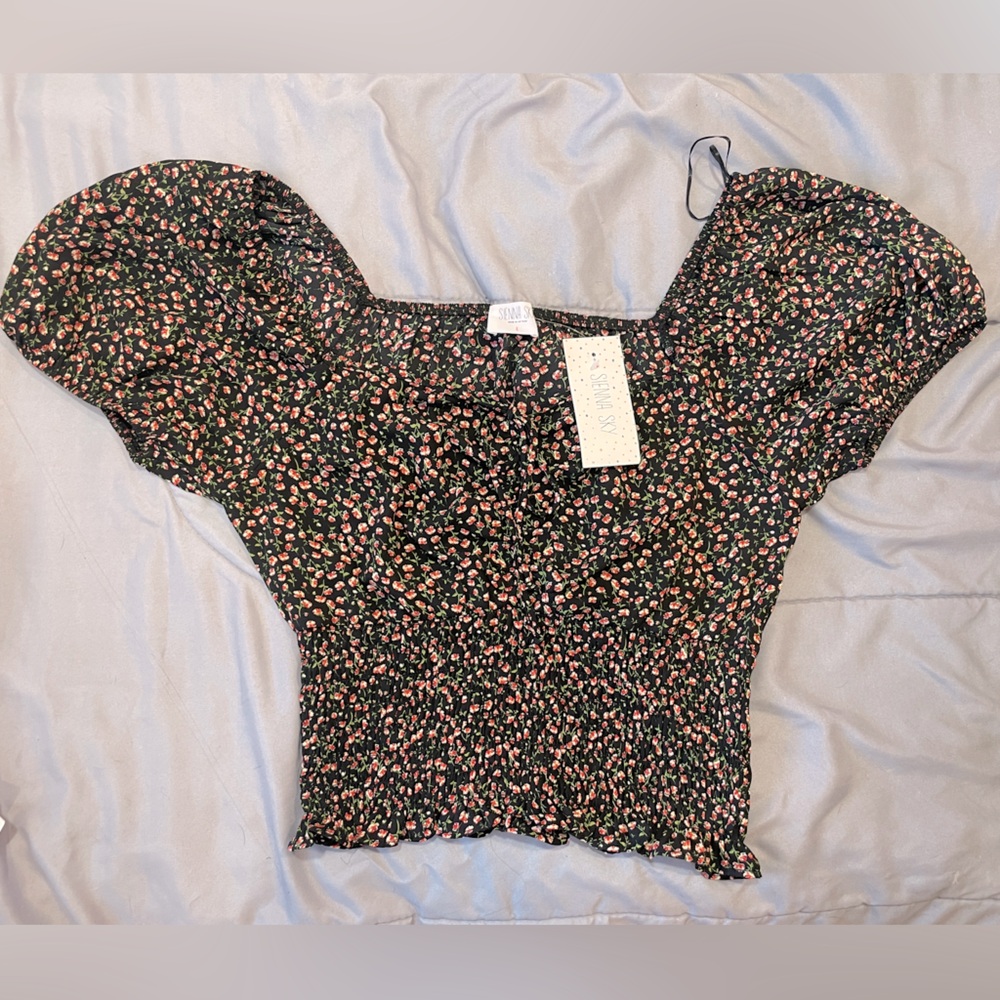 NWT Sienna Sky floral crop top